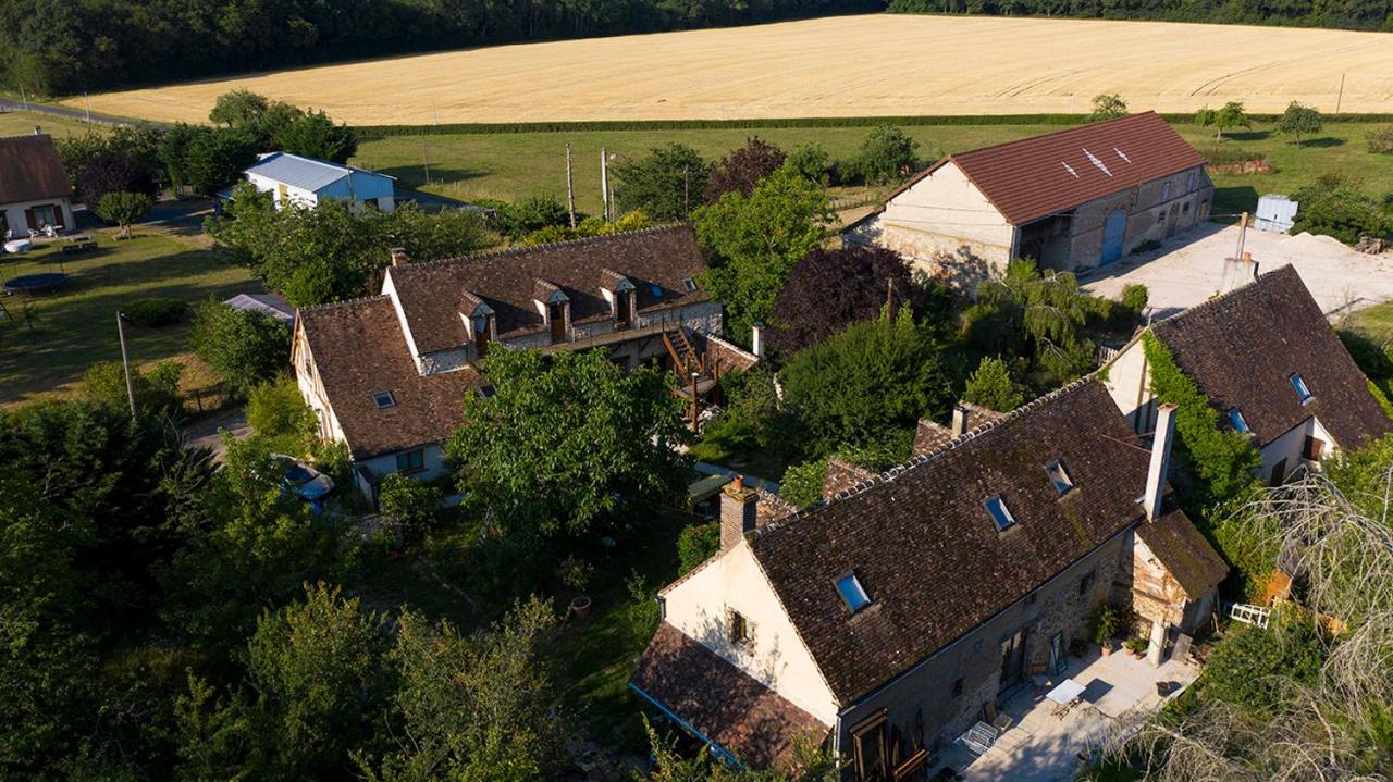 ホテル La Grange Des Blins Jouy  エクステリア 写真